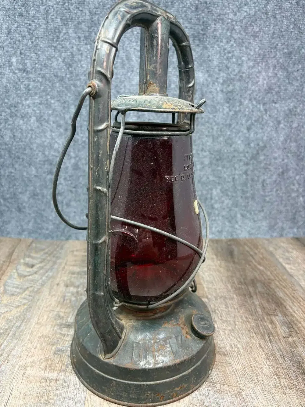 Vintage Dietz Monarch Tubular Barn Lantern w/Fitzall Loc-Nob Red Glass Globe GUC
